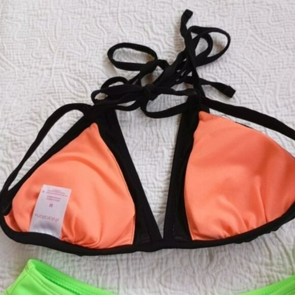 Xhilaration Womens Bikini Set Top size M, bottom size XS Beach - Picture 3 of 6